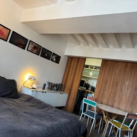 Bed & Breakfast Indépendante Centre Marais 3*